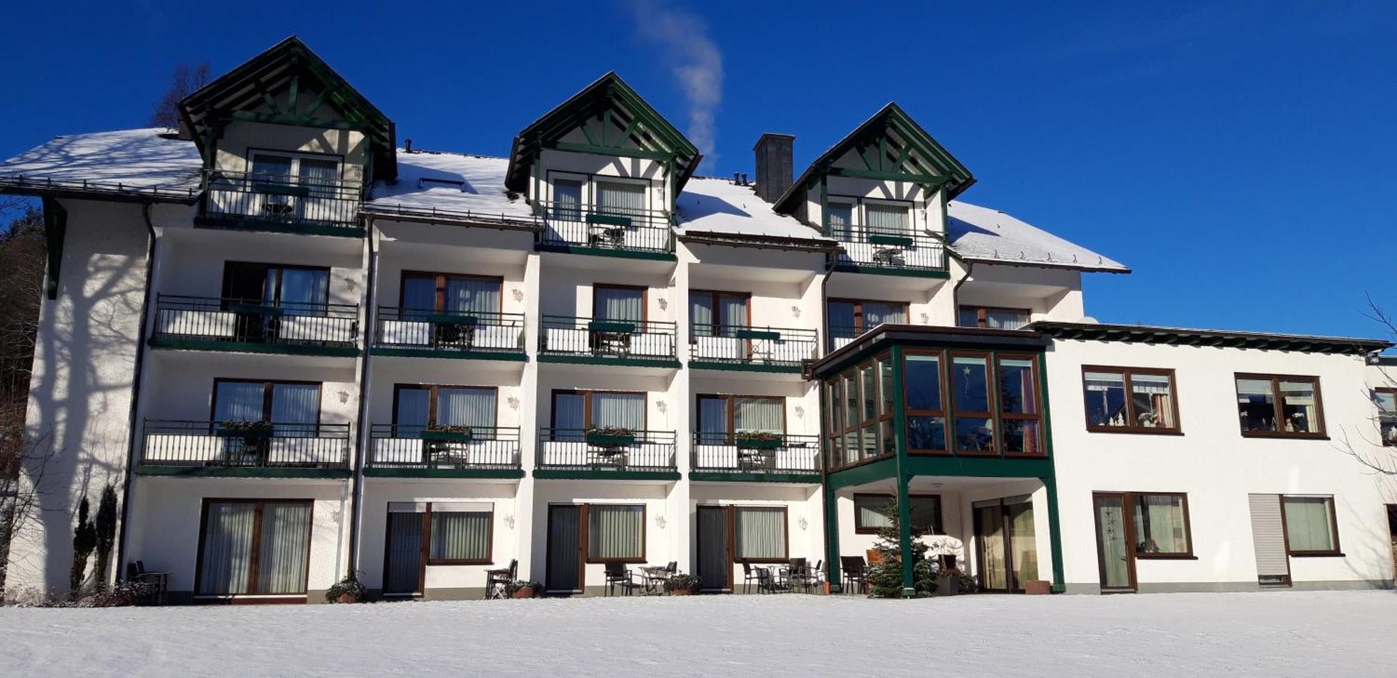 Hotel & Ferienappartements Edelweiss Willingen  Exterior photo